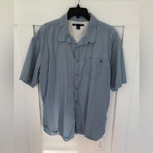 Men's volcom Blue Short Sleeve button down
